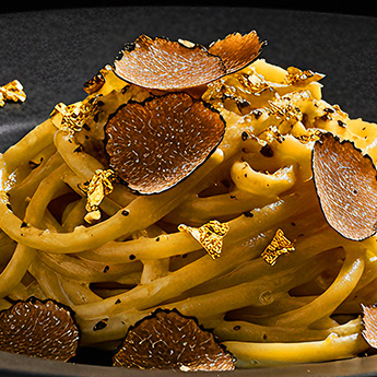 트러플 파스타 요리 이미지